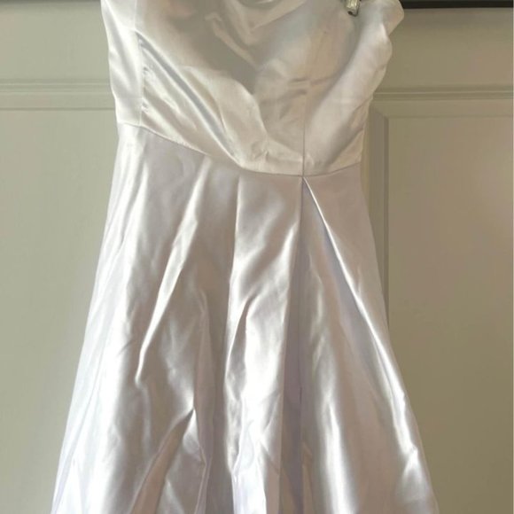 Satin Wedding Dress Bridal Gown with sleeves - Picture 3 of 10